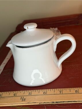 Vietri Glossy White creamer  with Lid and Curved Handle